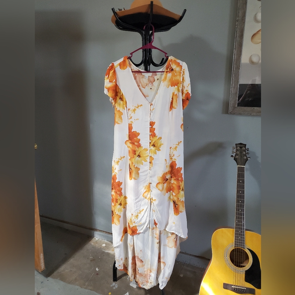 Forever 21 Floral Hi-lo Dress